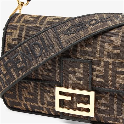 fendi baguette brown